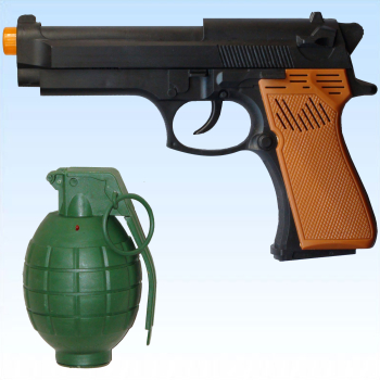 Pistole und Handgranate